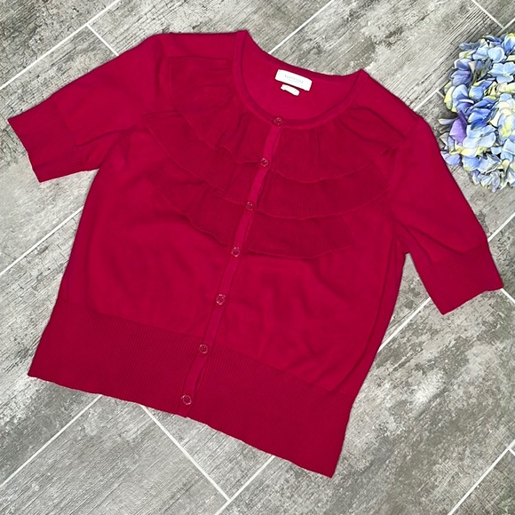 VAN HEUSEN Short Sleeve Ruffled Button Down Fuschia Cardigan